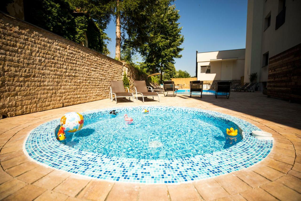A Hoteli - Hotel Slatina Vrnjačka Banja Zewnętrze zdjęcie